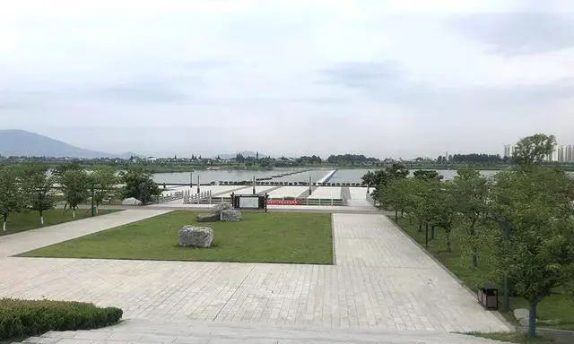 成年人如何在业余时间练习篮球接球技巧?_1